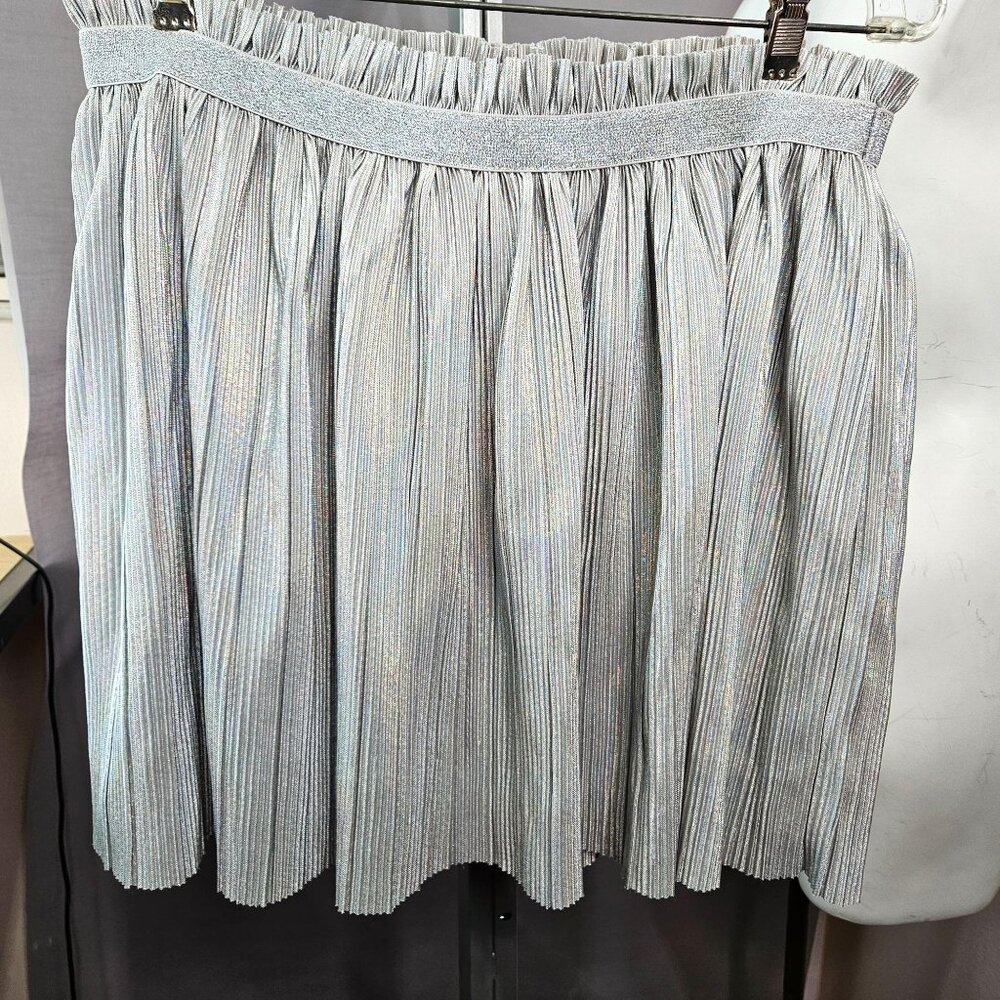 Wonder Nation Women Skirt XL 14-16 Plus Silver Shiny Iridescent Pleated Lined